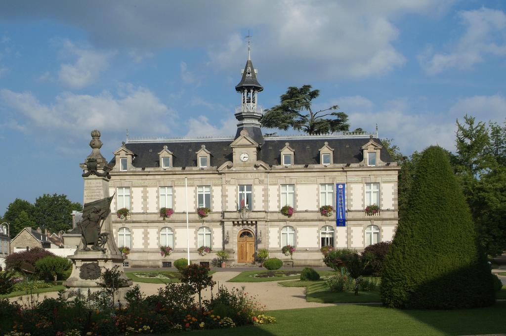 Maison Du Moulinassou Saint-Yrieix-la-Perche Exterior foto